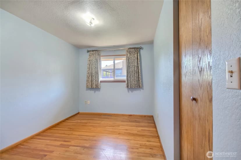 Property photo for 11905 84th Avenue S, Seattle photo 12