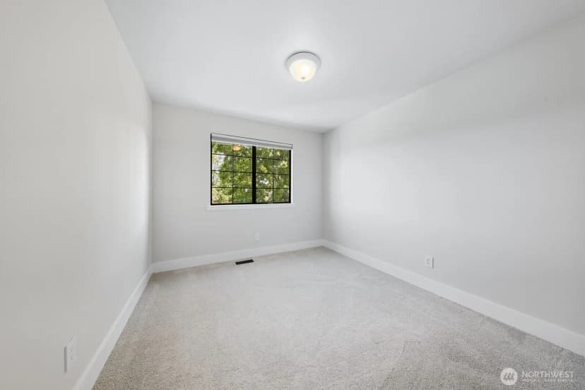 Property photo for 2750 214th Street Sw, Brier photo 28