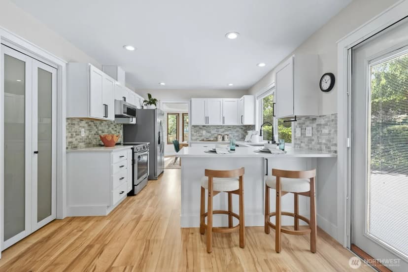 Property photo for 2750 214th Street Sw, Brier photo 15