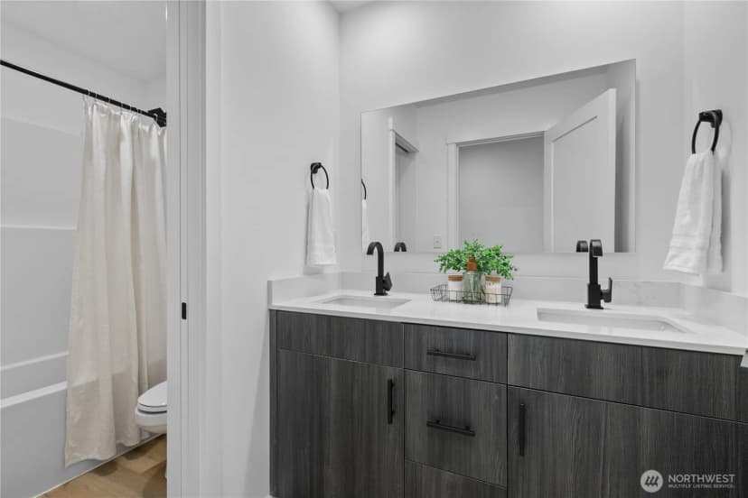 Property photo for 2615 Woburn Street, Bellingham photo 26