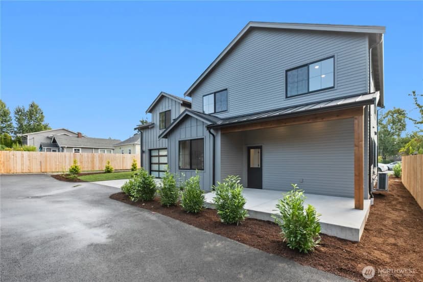 Property photo for 2615 Woburn Street, Bellingham photo 3