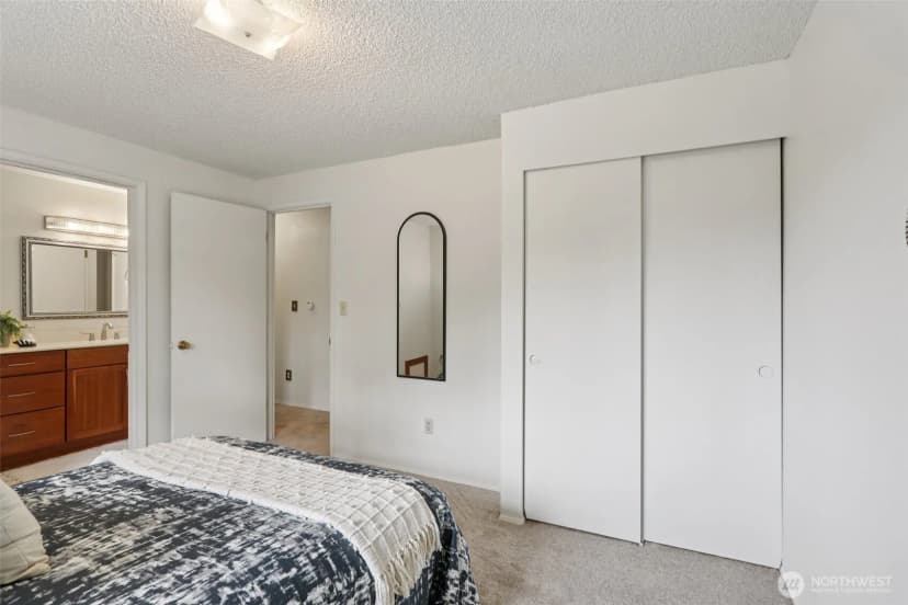 Property photo for 1027 S 317th Street, Federal Way photo 12