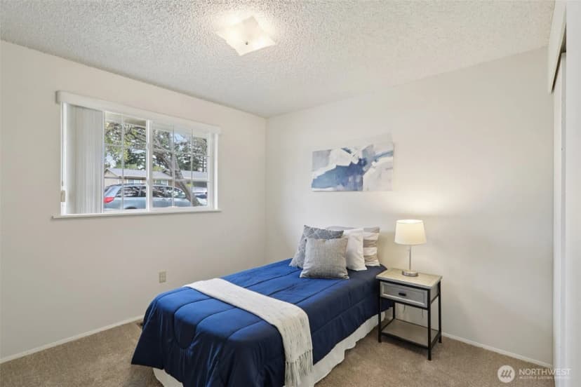 Property photo for 1027 S 317th Street, Federal Way photo 14