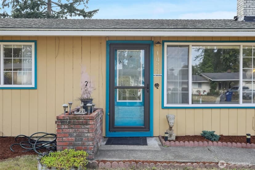 Property photo for 1027 S 317th Street, Federal Way photo 3