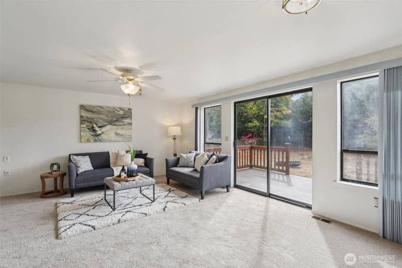 Property photo for 1027 S 317th Street, Federal Way photo 18