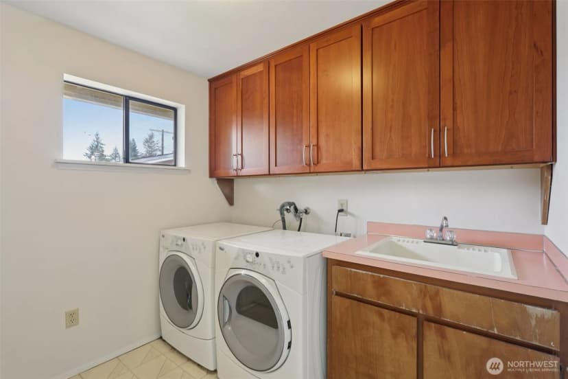 Property photo for 1027 S 317th Street, Federal Way photo 22