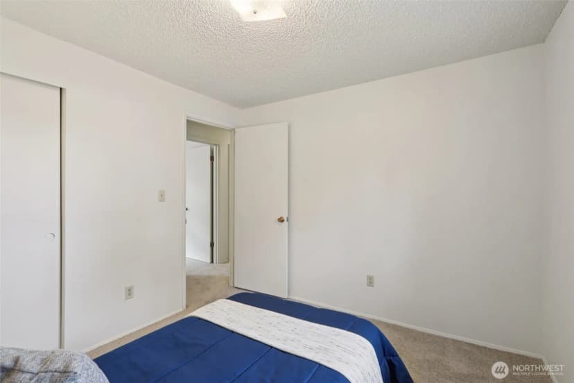 Property photo for 1027 S 317th Street, Federal Way photo 15