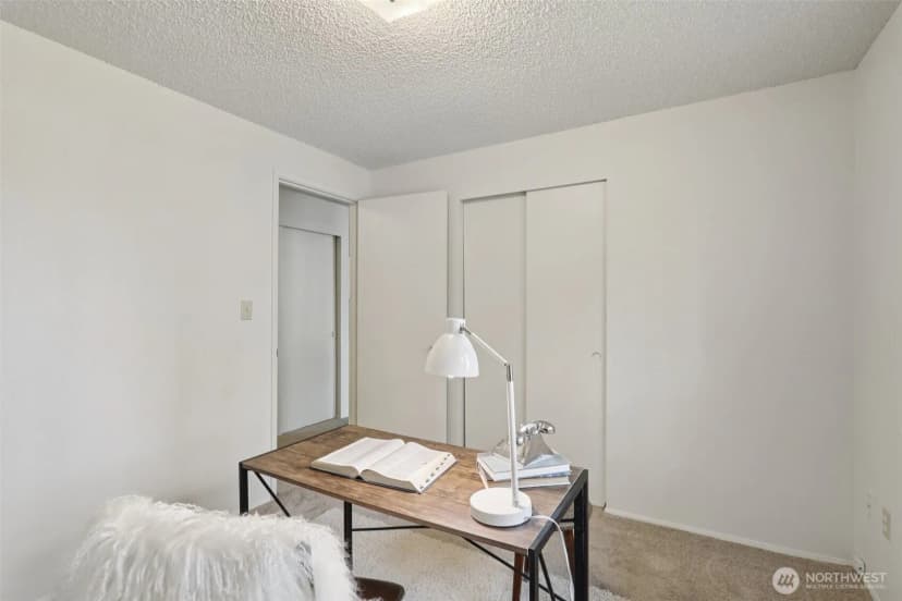 Property photo for 1027 S 317th Street, Federal Way photo 17