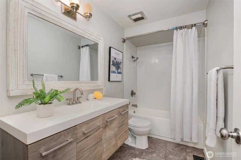 Property photo for 11804 Se 165th Street, Renton photo 15