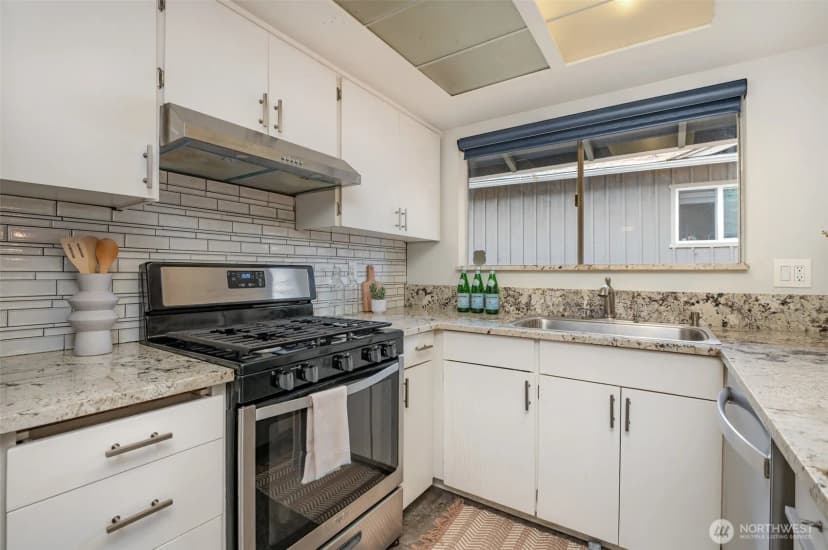 Property photo for 11804 Se 165th Street, Renton photo 10