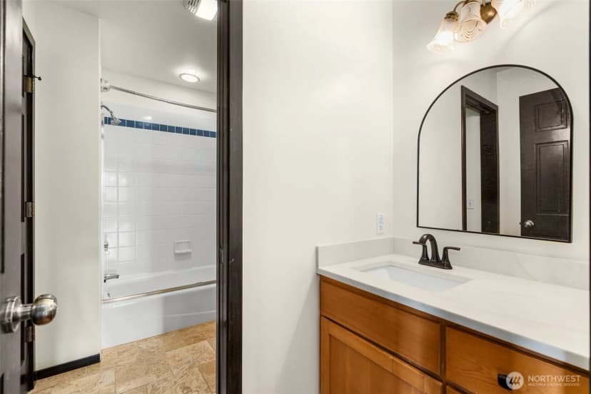 Property photo for 1114 Daley Place, Edmonds photo 30