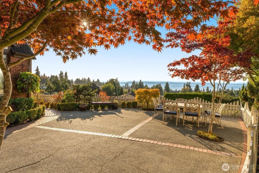 Property photo for 1114 Daley Place, Edmonds photo 38