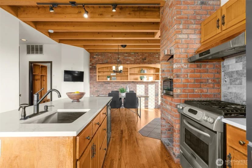 Property photo for 1114 Daley Place, Edmonds photo 20