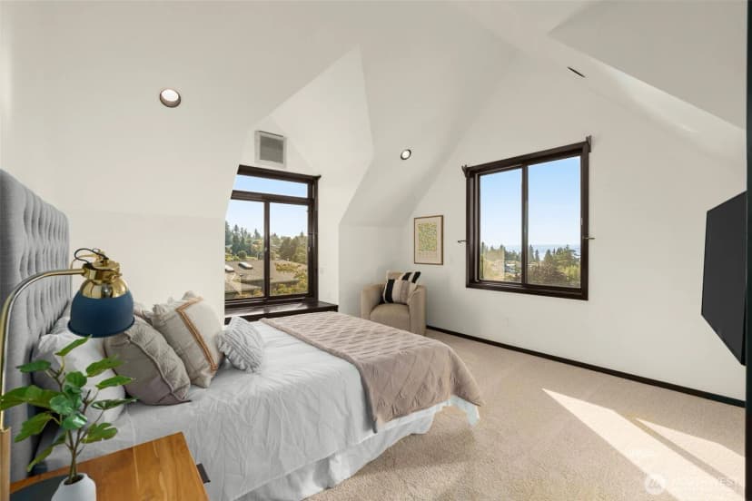 Property photo for 1114 Daley Place, Edmonds photo 31