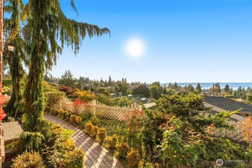 Property photo for 1114 Daley Place, Edmonds photo 37