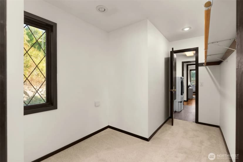 Property photo for 1114 Daley Place, Edmonds photo 28