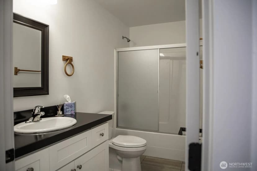 Property photo for 107 Cascade Court, Elma photo 18