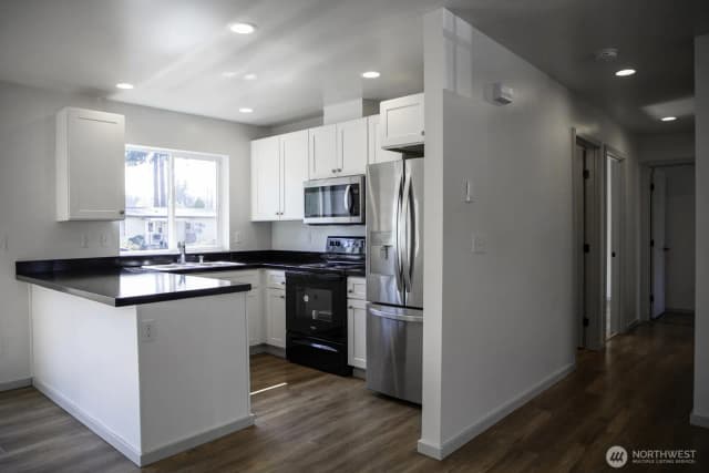 Property photo for 107 Cascade Court, Elma photo 3