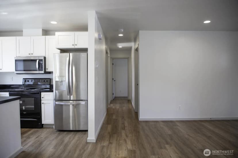 Property photo for 107 Cascade Court, Elma photo 5