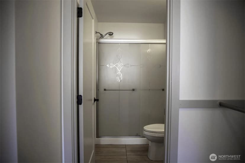 Property photo for 107 Cascade Court, Elma photo 13