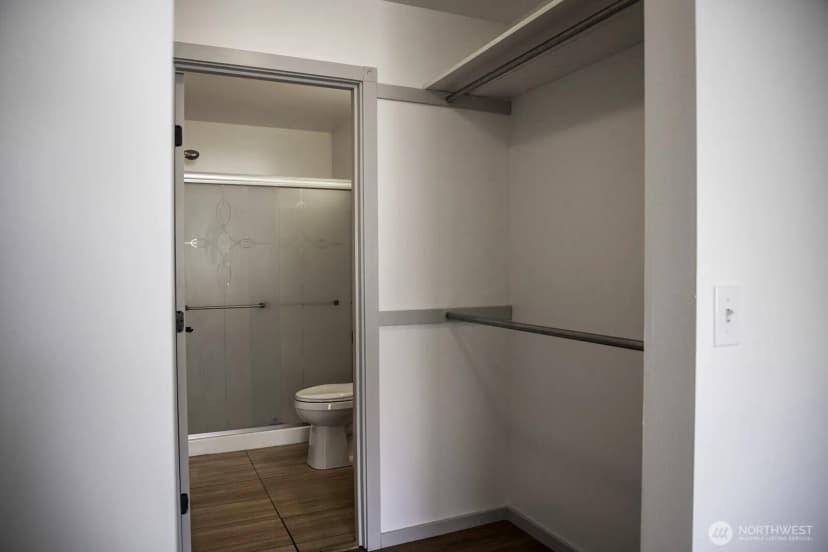Property photo for 107 Cascade Court, Elma photo 12