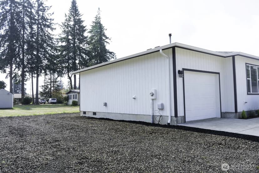 Property photo for 107 Cascade Court, Elma photo 26
