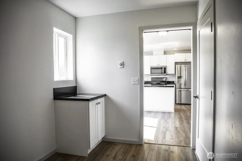 Property photo for 107 Cascade Court, Elma photo 21