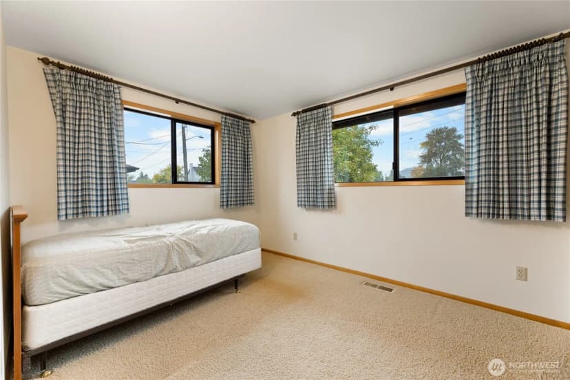 Property photo for 331 N Fulton Street, Buckley photo 21