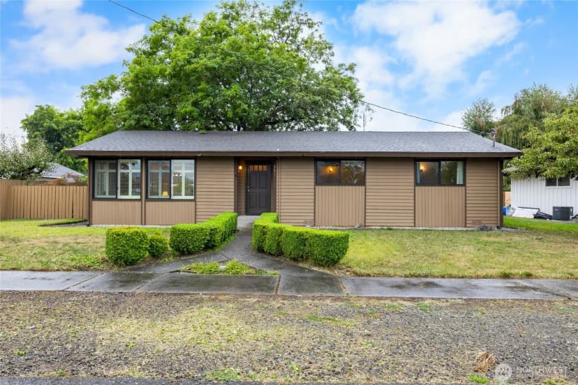 Property photo for 331 N Fulton Street, Buckley photo 30
