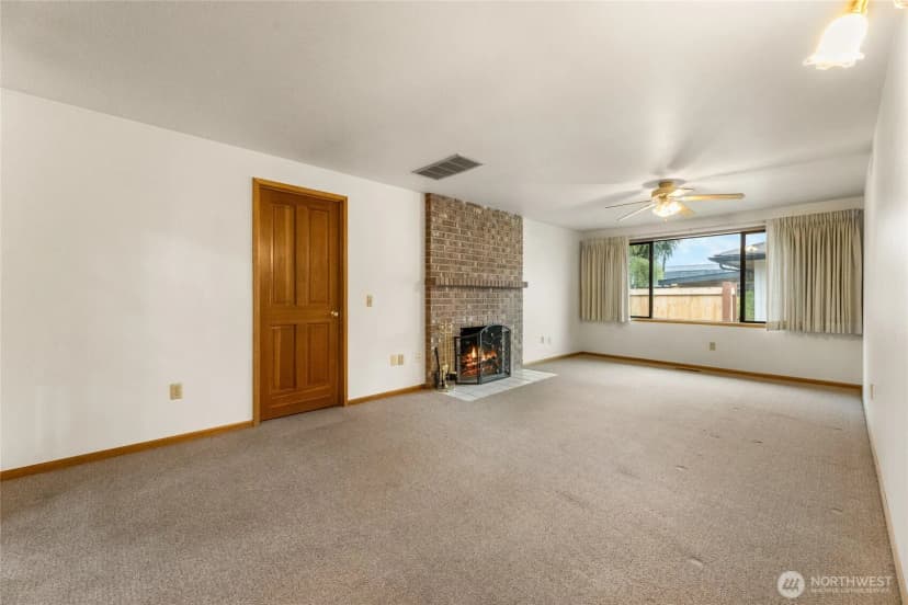 Property photo for 331 N Fulton Street, Buckley photo 11
