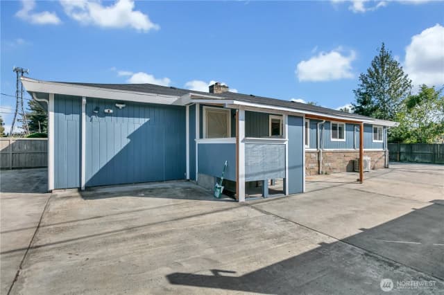 Property photo for 3501 S Webster St, Seattle