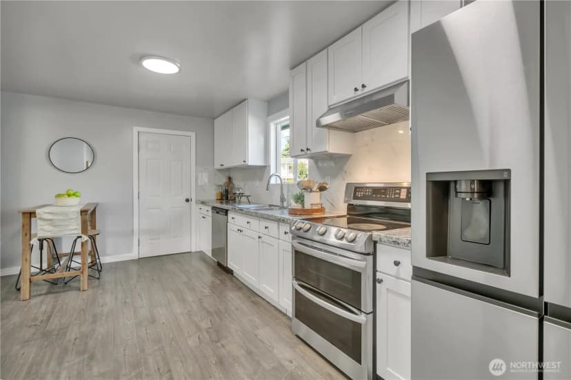Property photo for 3501 S Webster St, Seattle photo 9