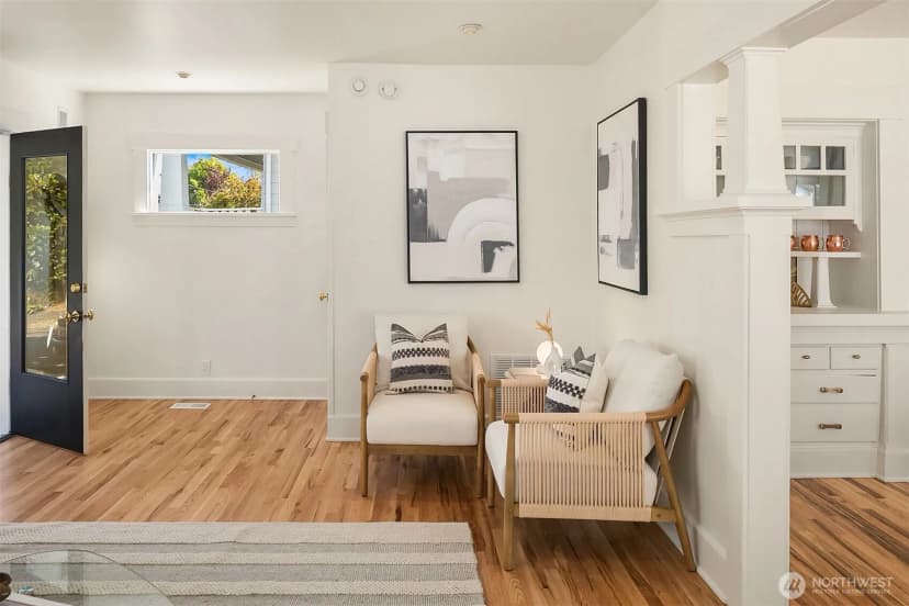 Property photo for 121 Ne 58th Street, Seattle photo 7