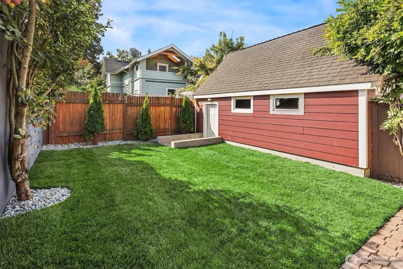 Property photo for 121 Ne 58th Street, Seattle photo 26