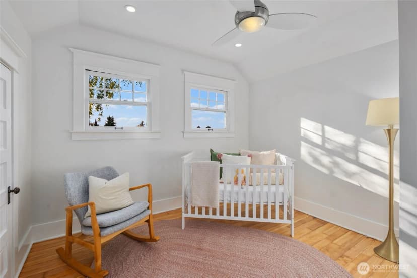 Property photo for 20 W Mcgraw Street, Seattle photo 12
