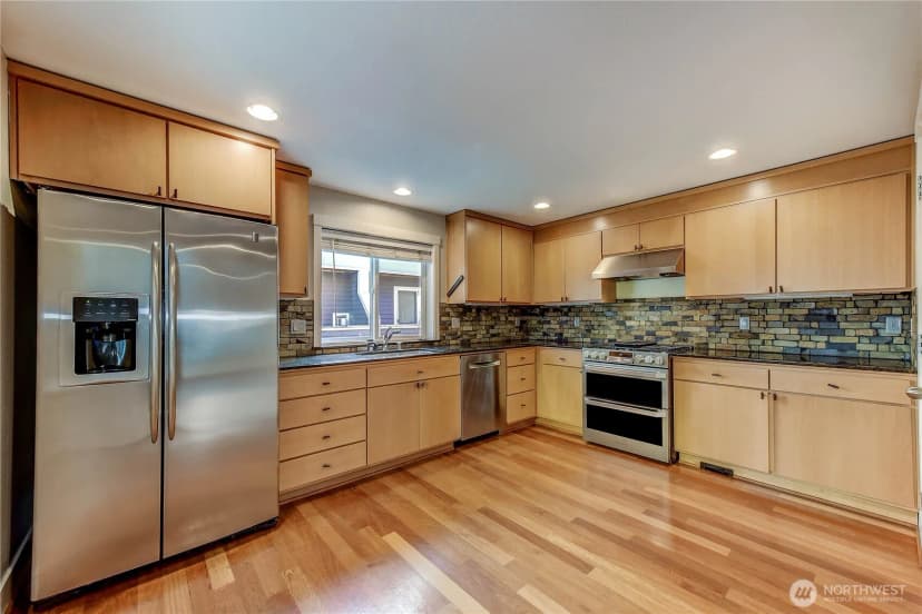 Property photo for 1619 14th Avenue #b, Seattle photo 8