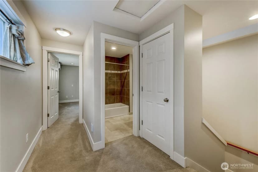 Property photo for 1619 14th Avenue #b, Seattle photo 11