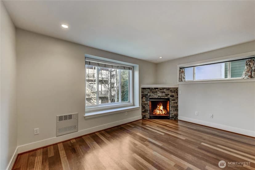 Property photo for 1619 14th Avenue #b, Seattle photo 3