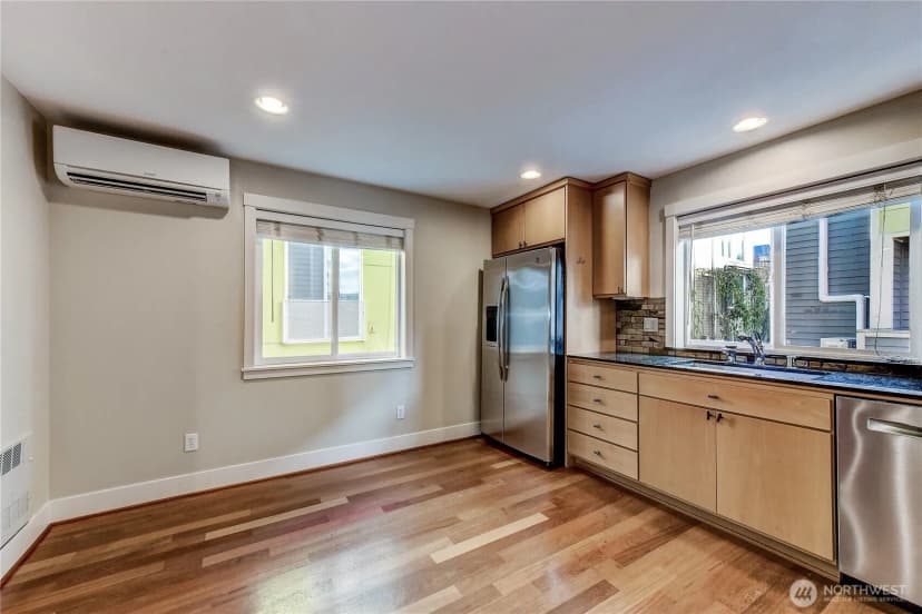 Property photo for 1619 14th Avenue #b, Seattle photo 7