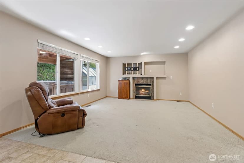 Property photo for 5605 64th Avenue W, University Place photo 32