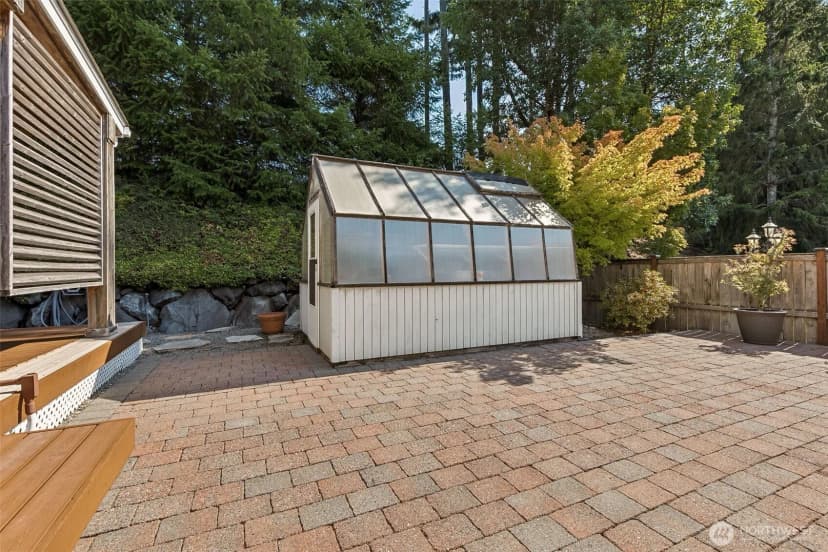 Property photo for 5605 64th Avenue W, University Place photo 17