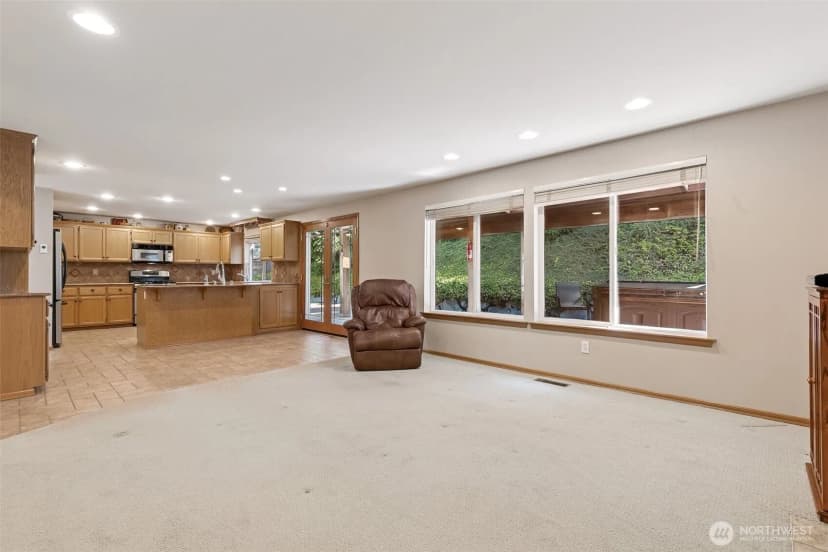 Property photo for 5605 64th Avenue W, University Place photo 31
