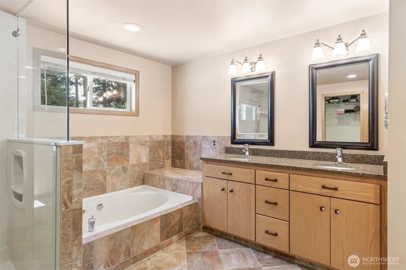 Property photo for 5605 64th Avenue W, University Place photo 35