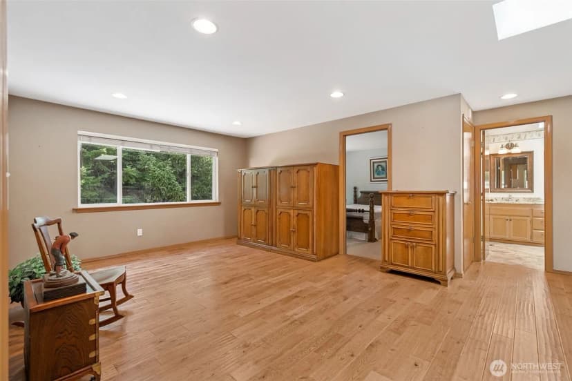 Property photo for 5605 64th Avenue W, University Place photo 12