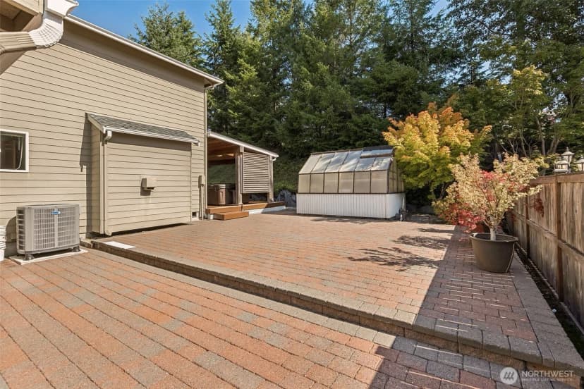 Property photo for 5605 64th Avenue W, University Place photo 38