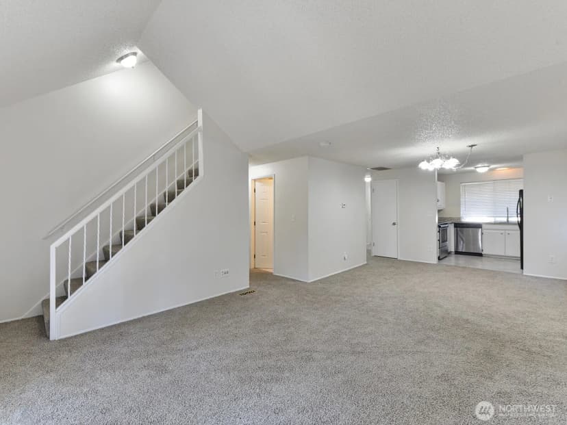 Property photo for 8202 Coral Place Sw, Lakewood photo 9