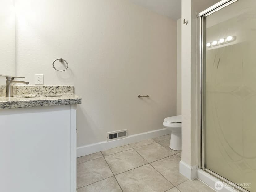 Property photo for 8202 Coral Place Sw, Lakewood photo 18