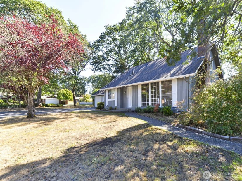 Property photo for 8202 Coral Place Sw, Lakewood photo 7