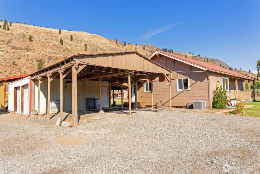 Property photo for 245 Twisp-carlton Road, Twisp photo 30