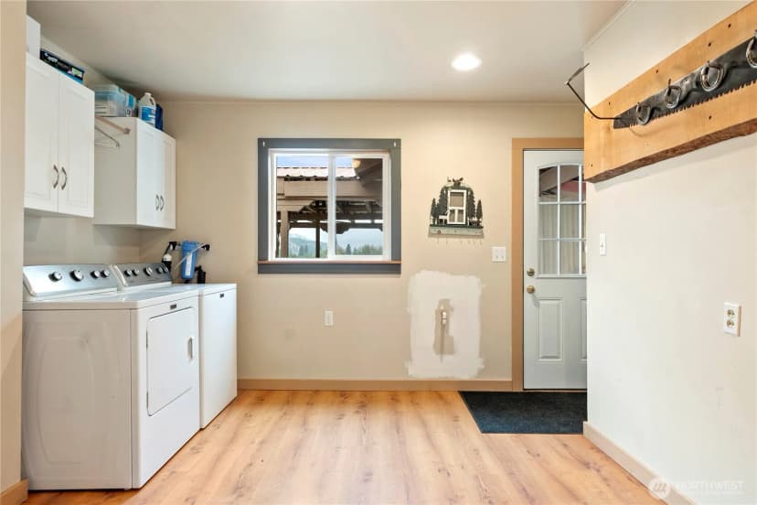 Property photo for 245 Twisp-carlton Road, Twisp photo 16